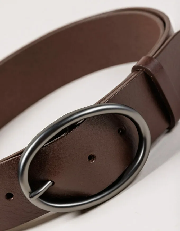 Belt Hudson. Matte anthracite oval buckle.