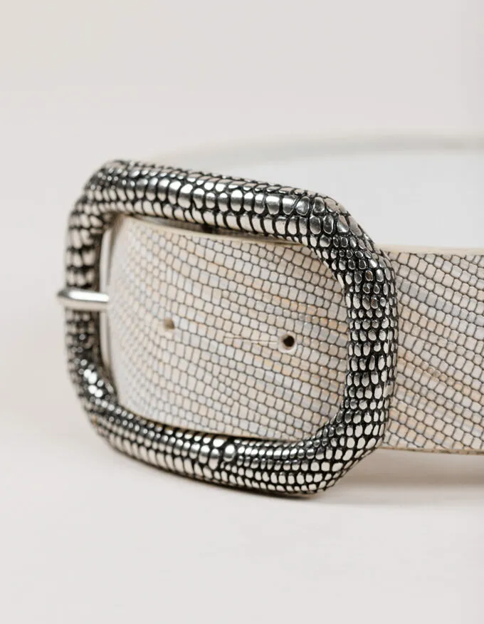 Silver Lizard Belt. Silver engraved buckle.