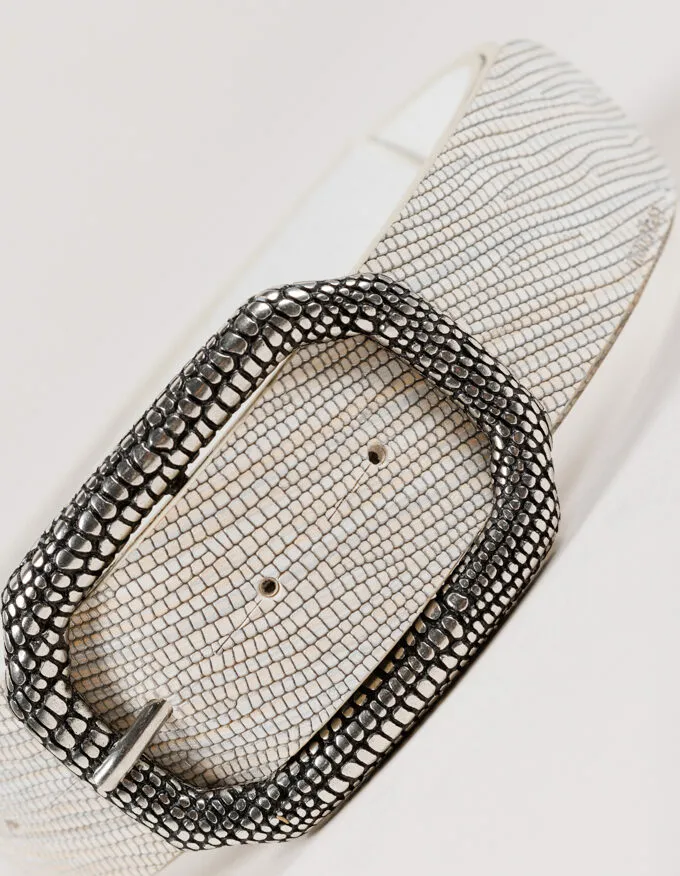 Silver Lizard Belt. Silver engraved buckle.