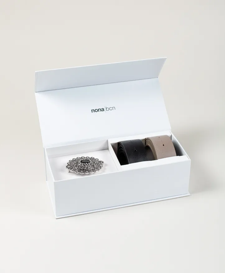 Cinturón Antik Fumé Pack. Hebilla plata con cristales color fumé.