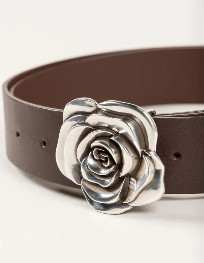 Cinturón Flor Pack. Estuche con hebilla y dos correas de piel intercambiables.