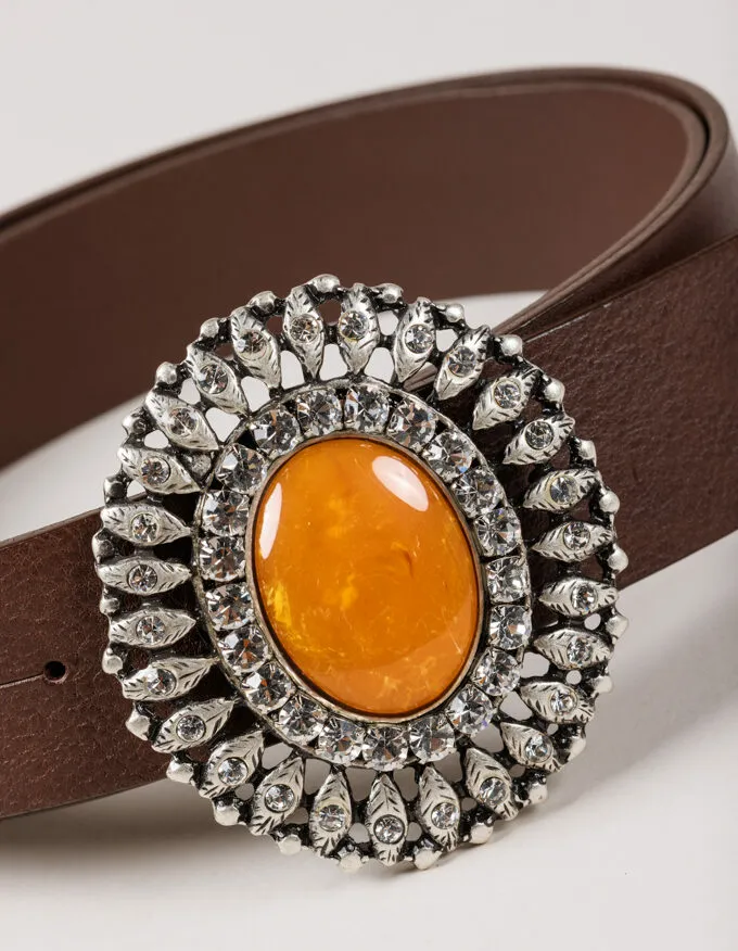 Belt Queens Ambar. Buckle with ambar stone.