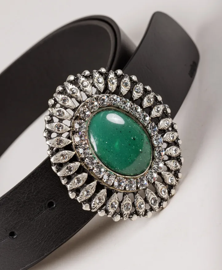 Cinturón Queens Green. Hebilla con piedra color verde. - Imagen 4
