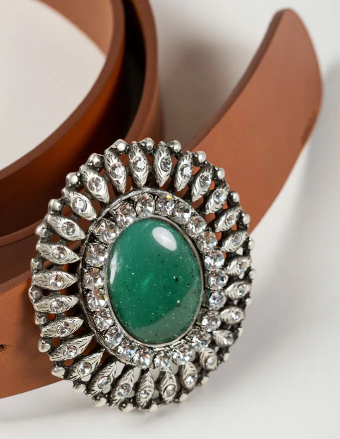 Belt Queens Green. Buckle with green stone.