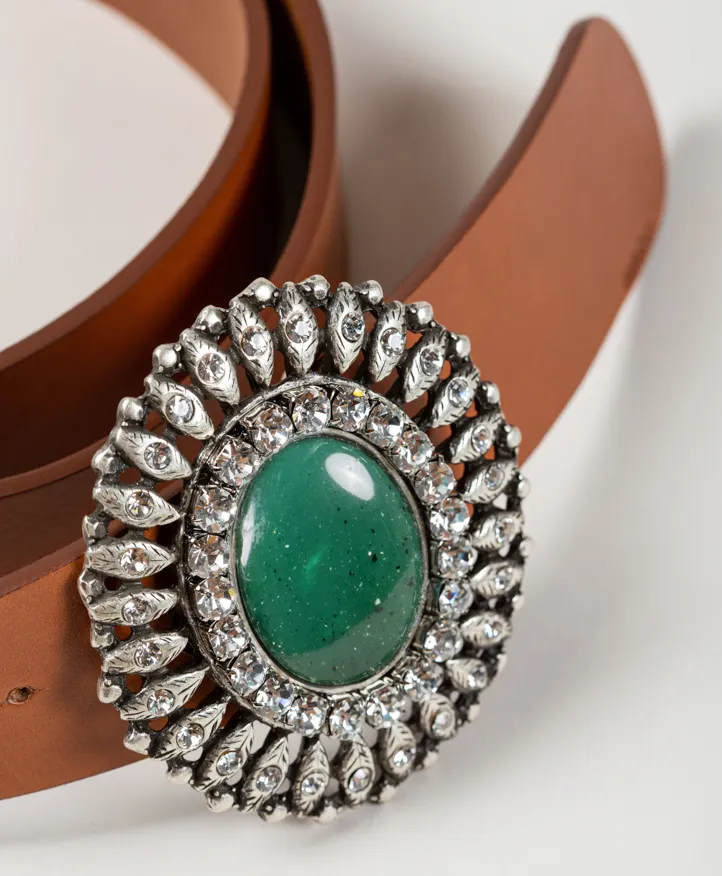 Cinturón Queens Green. Hebilla con piedra color verde. - Imagen 2