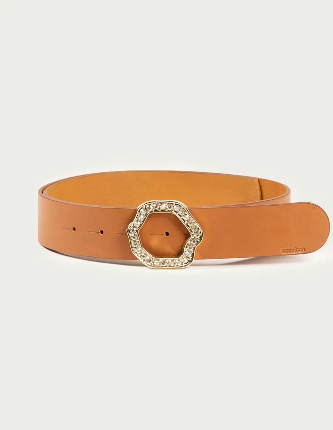 Belt Scarlett Oro. Gold buckle surrounded by crystals.