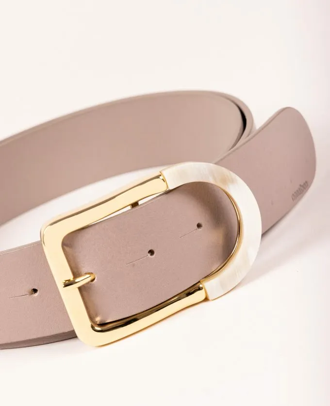 Belt Kenya. Gold buckle with natural horn
