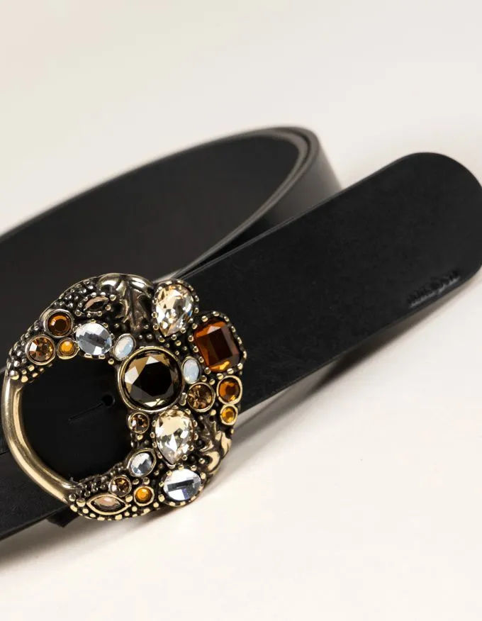 Belt Velvet Dore. A true jewel to elevate any outfit.