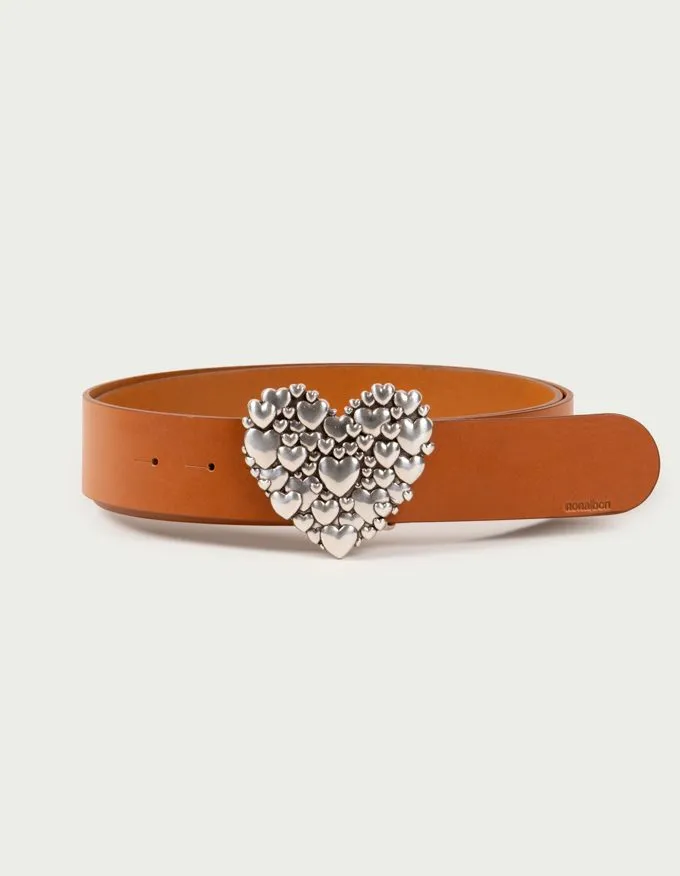 Belt Love. Silver heart-shaped buckle