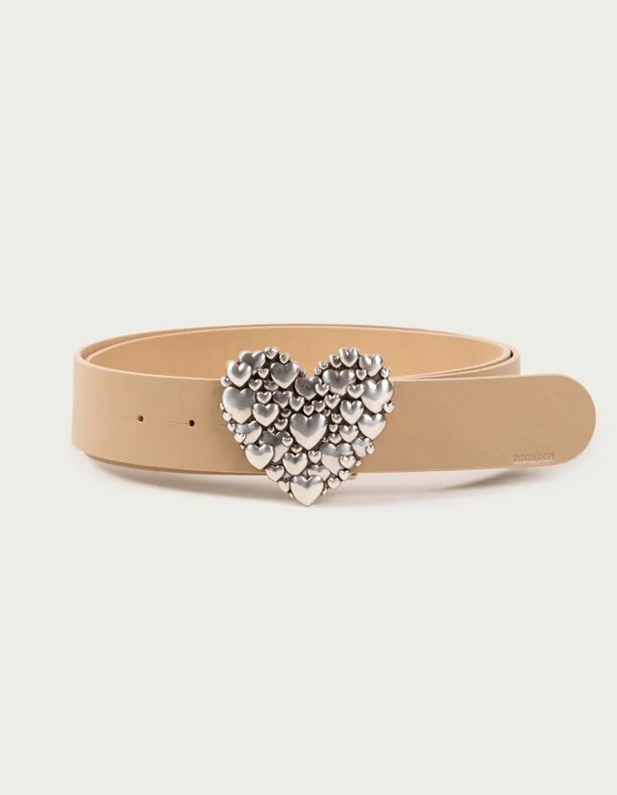 Belt Love. Silver heart-shaped buckle