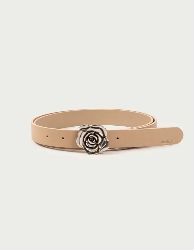 Mini Flor Belt. Jewel buckle in the shape of a small flower.