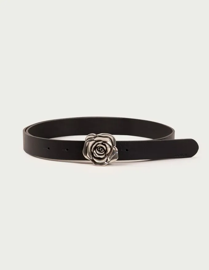 Mini Flor Belt. Jewel buckle in the shape of a small flower.