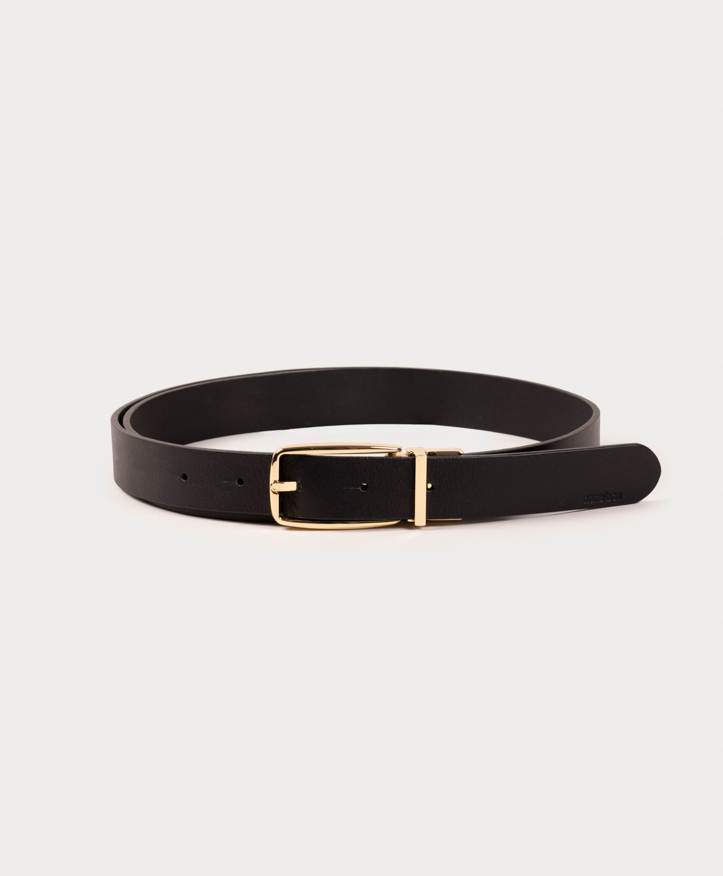 Belt Fiona. Minimalist design, maximum style