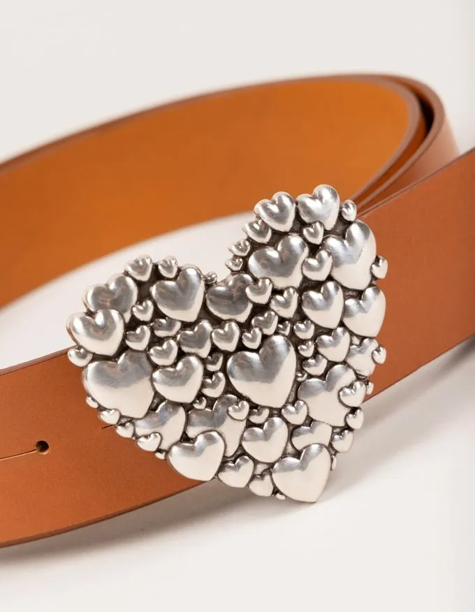 Belt Love. Silver heart-shaped buckle
