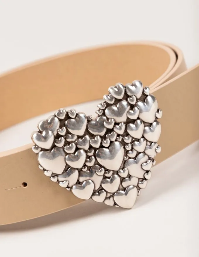 Belt Love. Silver heart-shaped buckle