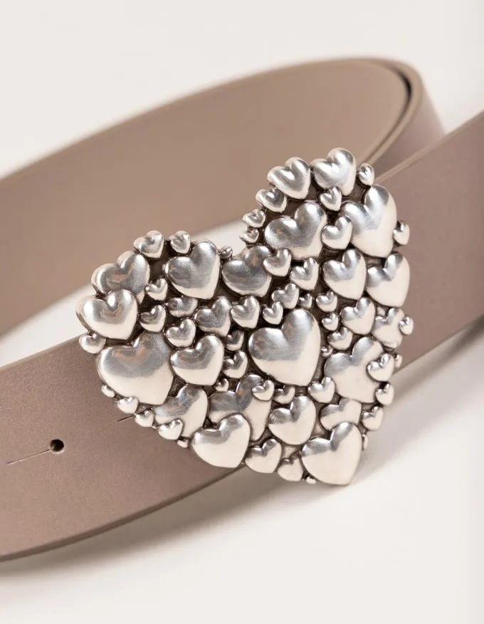 Belt Love. Silver heart-shaped buckle