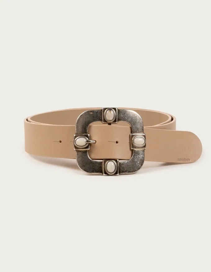 Vittoria belt. Metallic buckle with white stones.