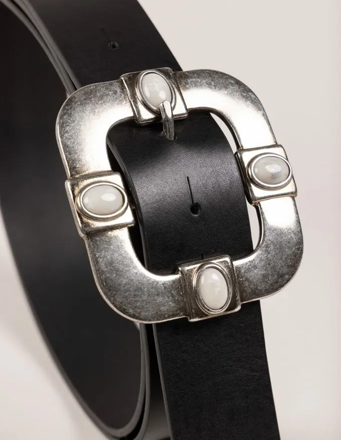 Vittoria belt. Metallic buckle with white stones.