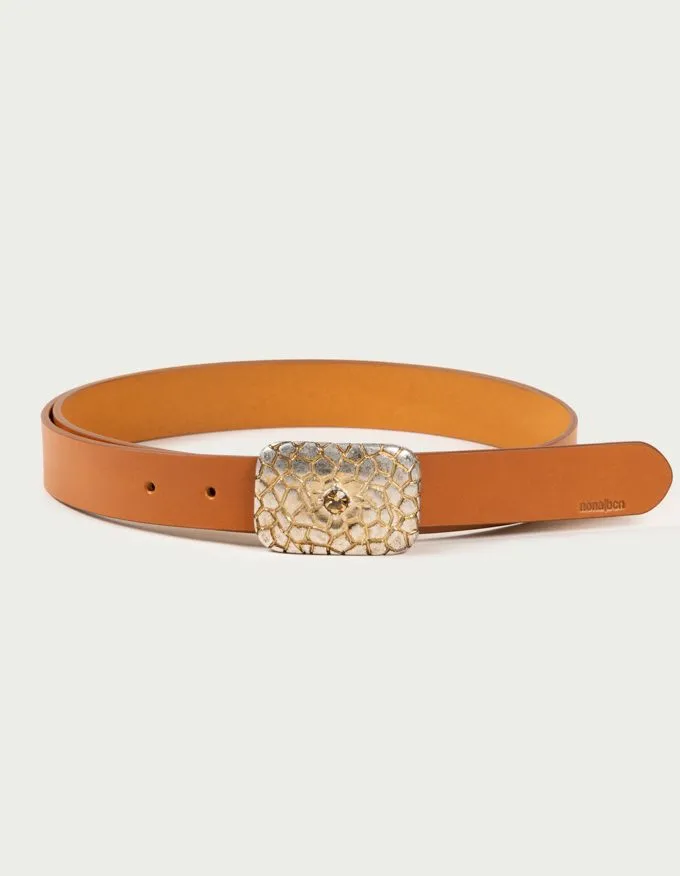 Belt Petra. Exotic, original, and full of personality.