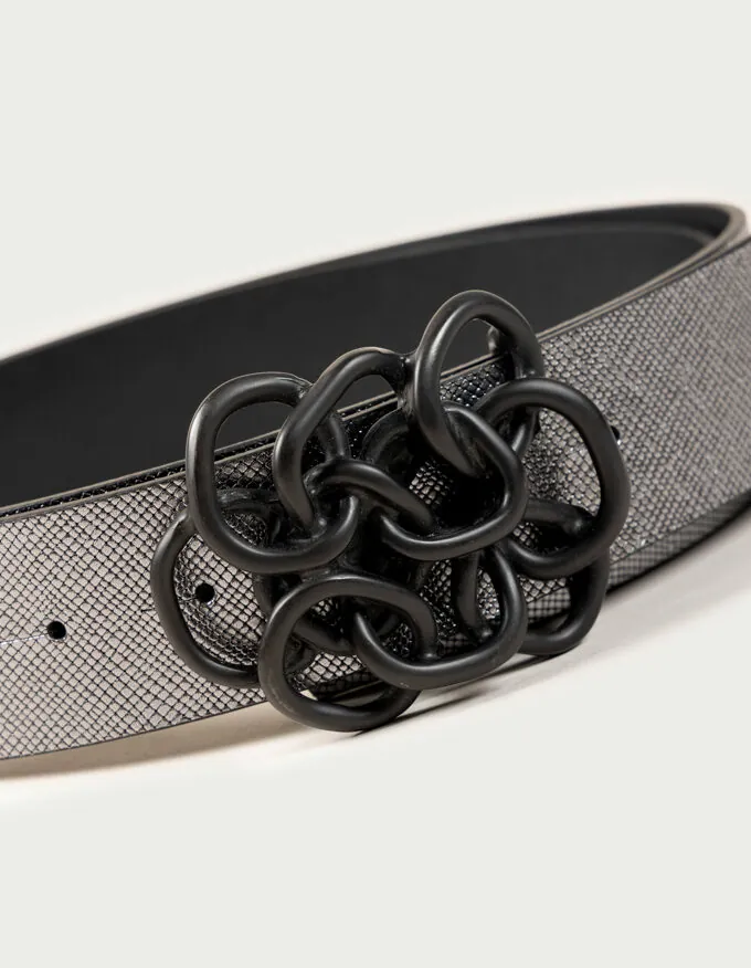 Belt Nus Nero. Leather belt with black buckle.