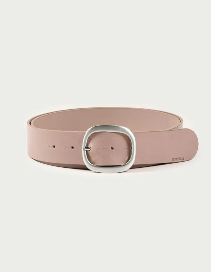 Belt Nina in Silver. Elegant satin silver buckle.